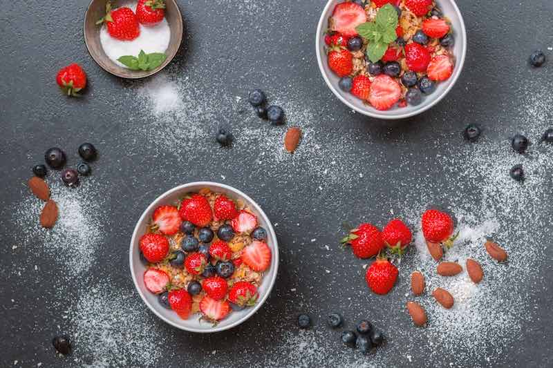 Runner preparando dieta sin azucar para energia estable y mejor rendimiento en carrera
