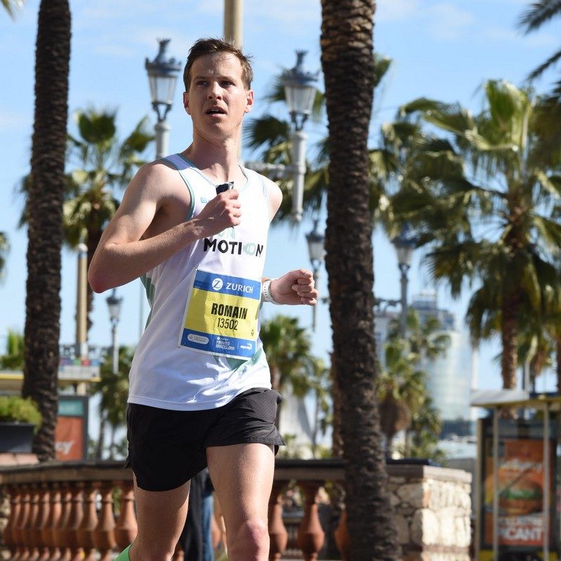 Romain Adam entrenando para el Maratón de Barcelona, preparación para bajar de 2h35 en carrera.