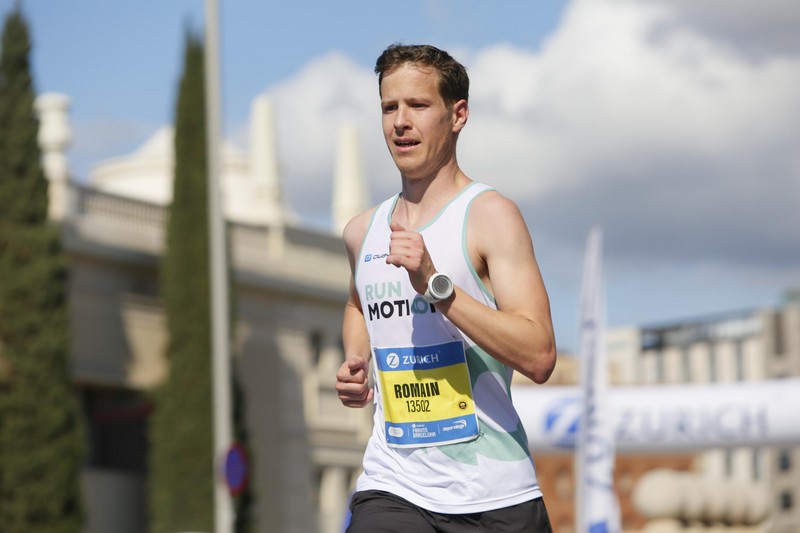 Romain Adam en el Maratón de Barcelona, preparación con RunMotion Coach para bajar de 2h35.