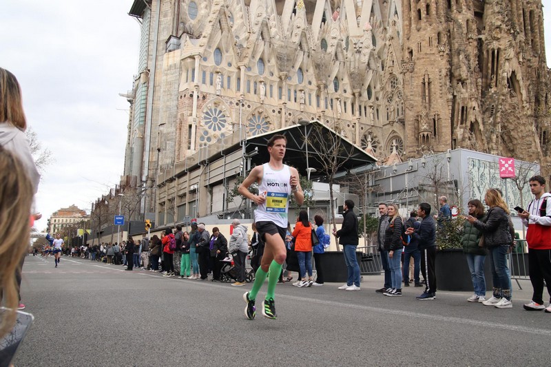 Romain Adam corre la Maratón de Barcelona y explica su preparación para bajar de 2h35.