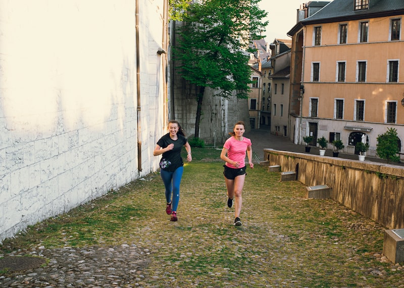 Historia del running femenino desde su veto hasta la llegada del maratón olímpico.