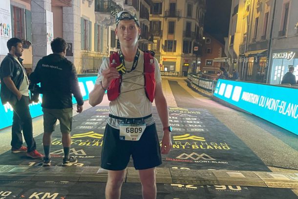 Yannick compite en el ultra trail de 90 km del Mont-Blanc entre senderos alpinos