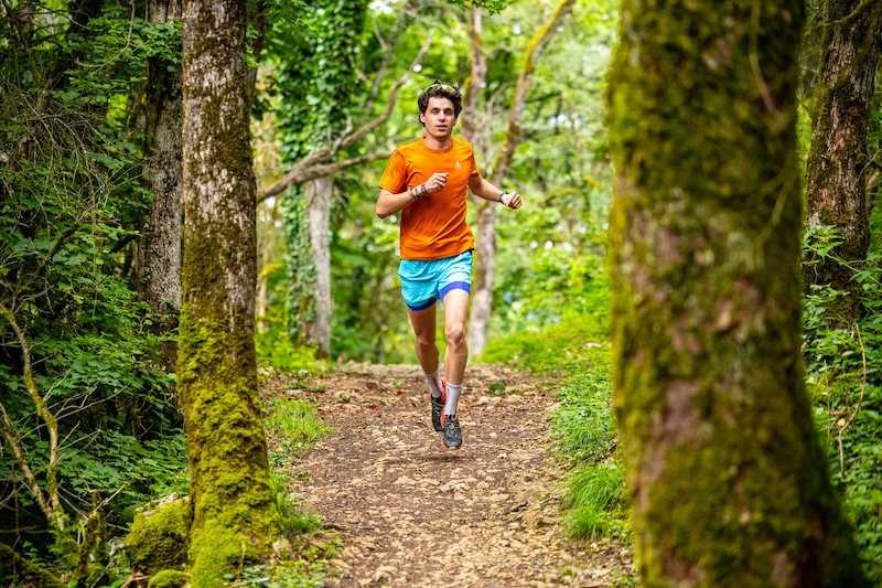 Corredor de trail running se prepara para una Backyard Ultra y aguanta más vueltas